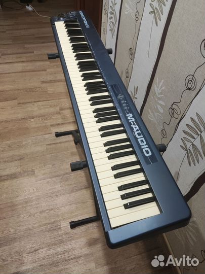 Midi клавиатура