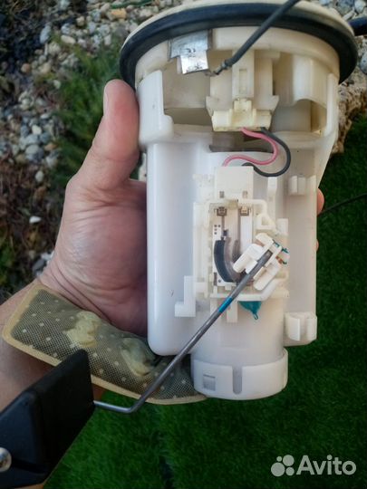 Датчик уровня топлива тойота королла версо 2006