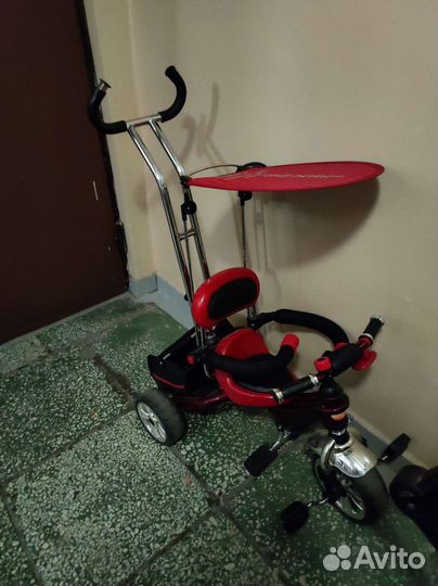 Детский велосипед с ручкой б/у