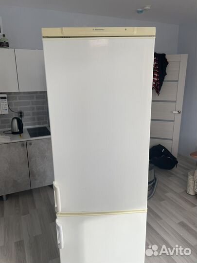 Холодильник electrolux erb 3598 на запчасти