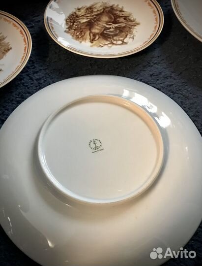 Набор фарфоровых тарелок ГДР (Охота)