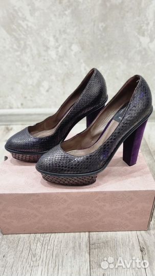 Туфли из кожи питона женские