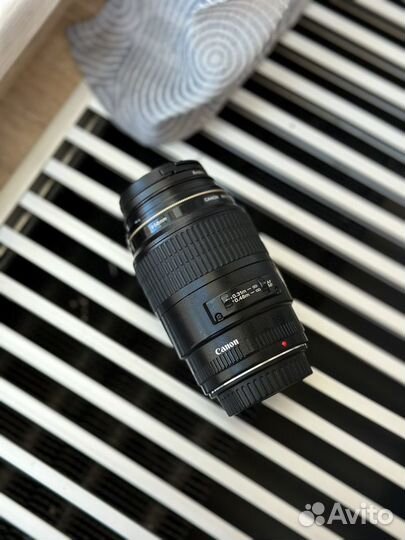 Canon EF 100mm f/2.8 Macro USM