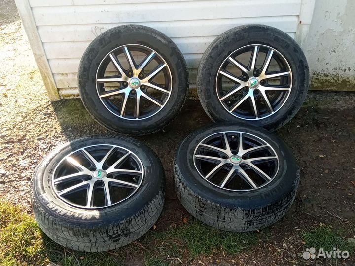 Michelin X-Ice 215/60 R16