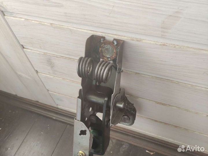 Педаль сцепления mazda 6 gg