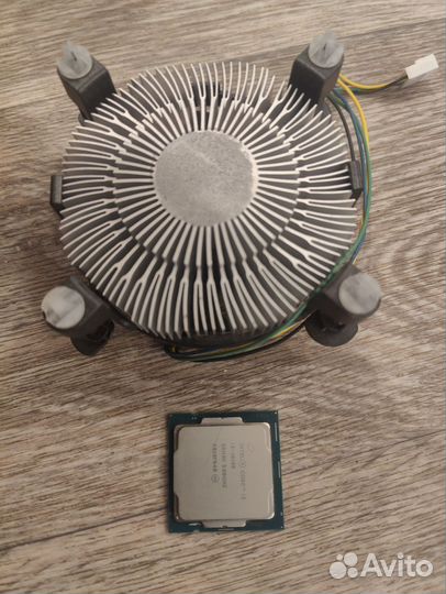 Intel Core i3-10100 4.3 Ггц BOX сокет 1200 продам