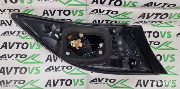 Фонарь задний наружный правый Mazda Atenza