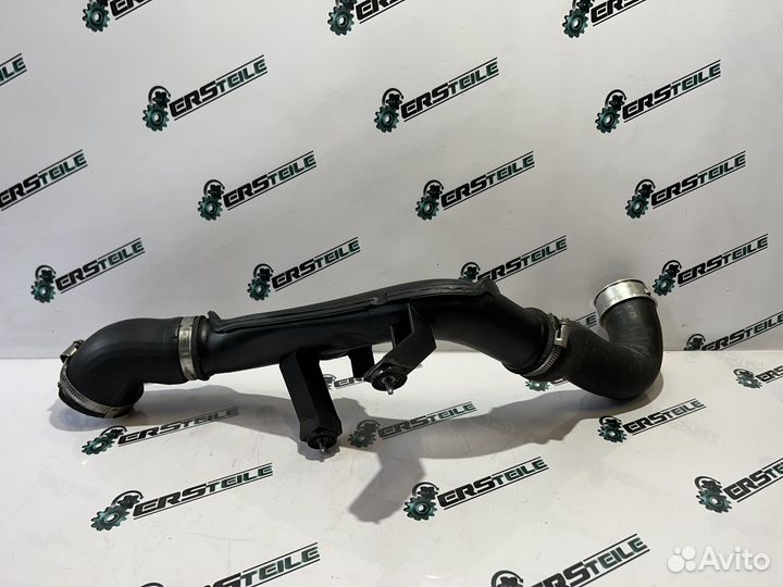 Патрубок интеркулера левый VW Audi 1.8 Tsi