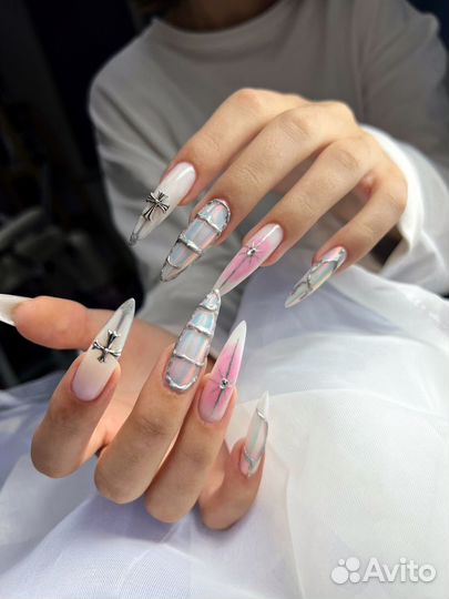 Маникюр с покрытием, креативное наращивание