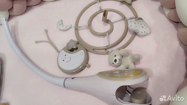 Мобиль на кроватку chicco