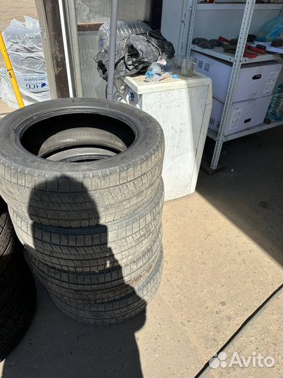 Bridgestone Blizzak Ice 205/55 R16