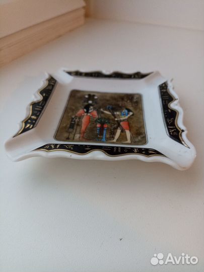 Пепельница фарфоровая