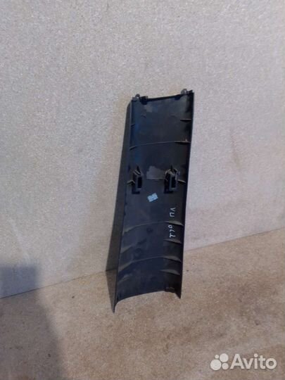 Накладка центральной стойки Skoda Octavia tuor A4