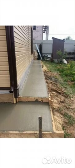 Бригада строителей