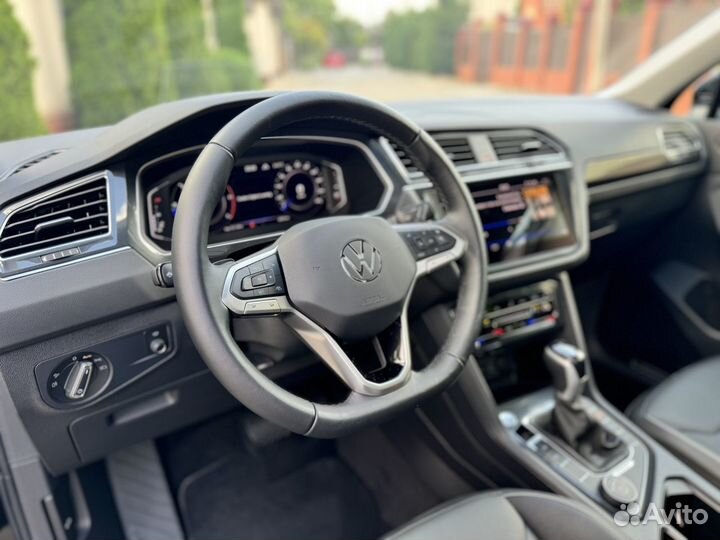 Volkswagen Tiguan 2.0 AMT, 2023, 5 800 км