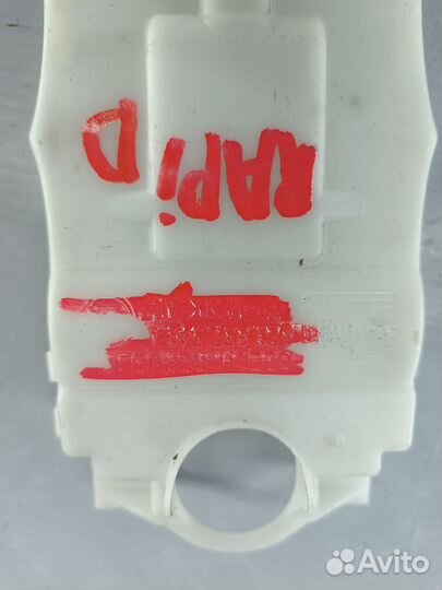 Колпачок кронштейна дверной ручки skoda Rapid