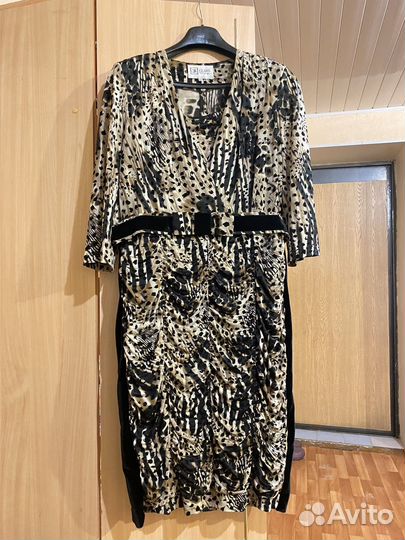 Платье женское