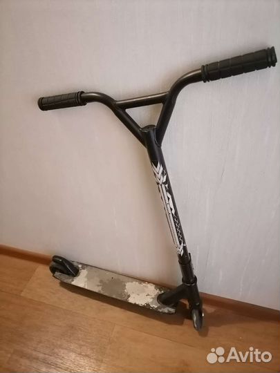 Самокат трюковой