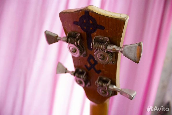 Бас гитара йолана 1971