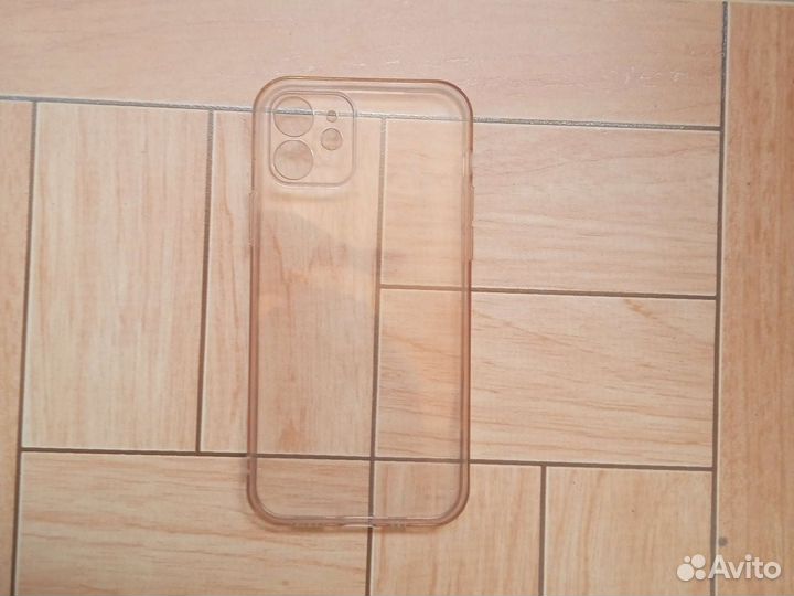 Чехол на iPhone 12