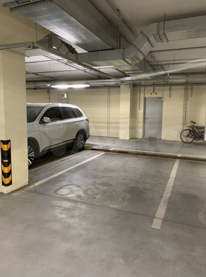 Машиноместо