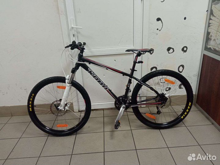 Kona Blast (идеал) Rock SHox 26er Disc гидравлики