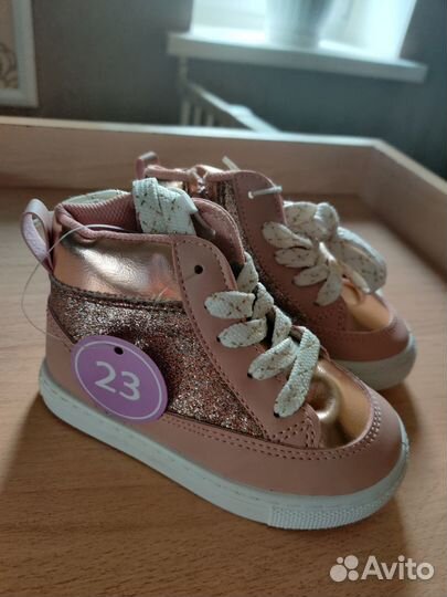 Ботинки на девочку