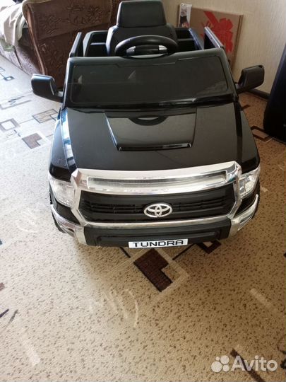 Детский электромобиль jeep