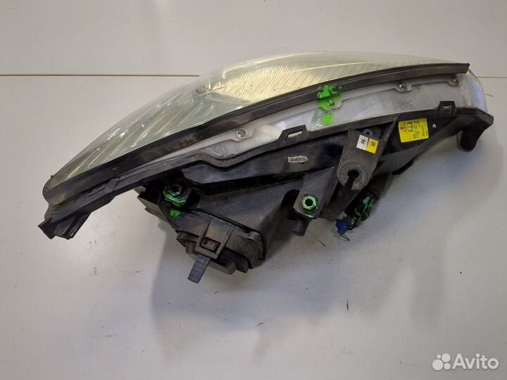 Фара (передняя) Ford Focus 1, 2001