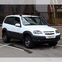 Chevrolet Niva 1.7 MT, 2018, 106 420 км, с пробегом, цена 879 000 руб.