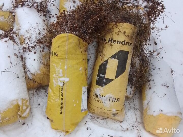 Сено большие рулоны 400 кг, в мешках