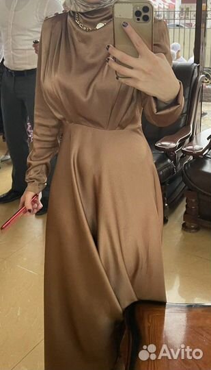 Вечернее платье