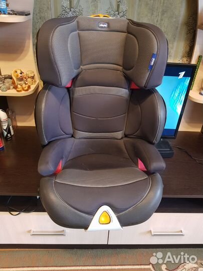 Автокресло Chicco группа 2/3 (15-36 кг)
