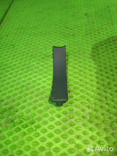 Накладка ручника skoda rapid