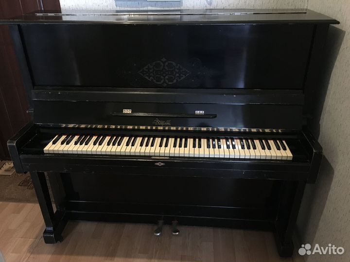 Пианино Заря