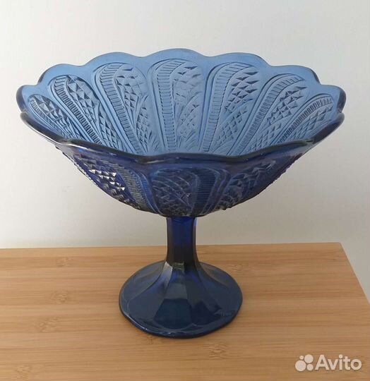 Ваза для фруктов на ножке цветное стекло СССР