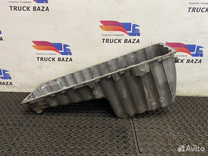 Поддон двигателя масляный