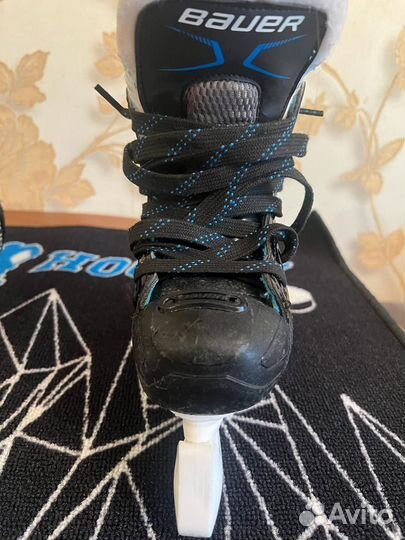 Коньки хоккейные