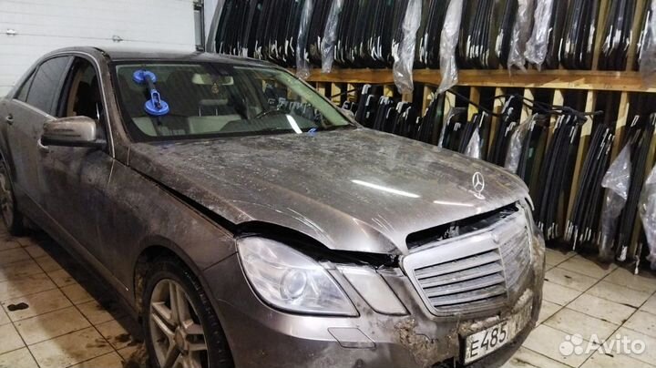 Лобовое стекло Mercedes w212 Мерседес 212