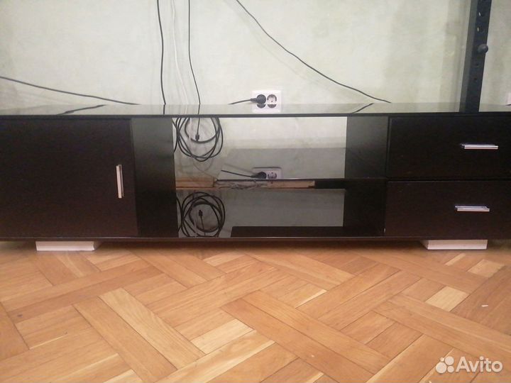 Тумба под телевизор