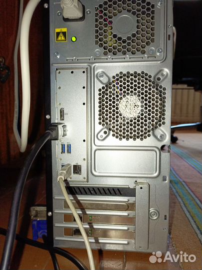 HP Proliant ml10 gen 9