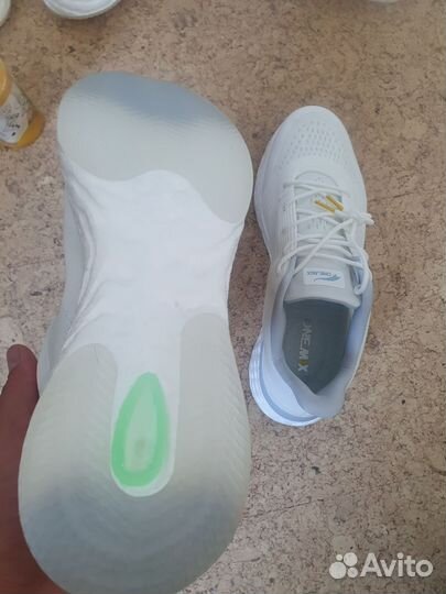 Кроссовки Onemix длина стельки 285, 275 мм