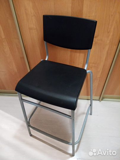 Барный стул