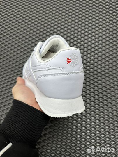 Кроссовки Reebok Classic