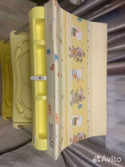 Пеленальный столик с ванночкой