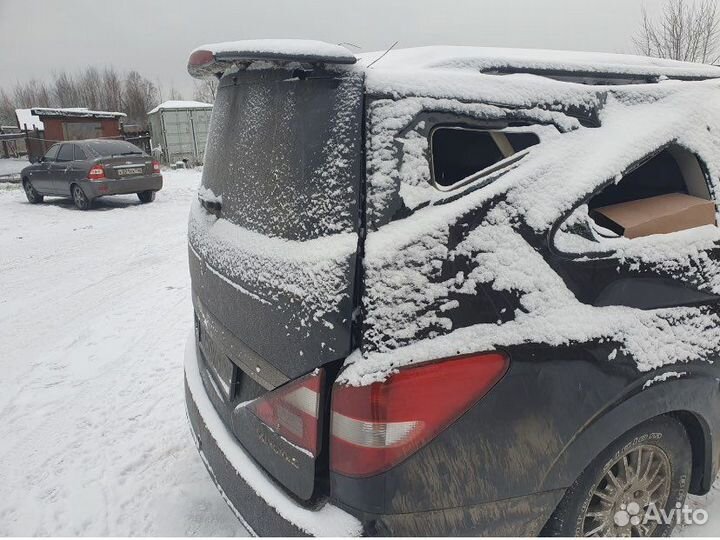 SsangYong Rodius 2.7 AT, 2006, битый, 100 000 км