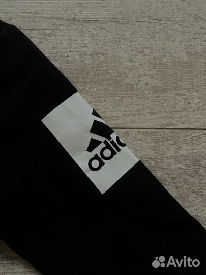 Спортивный костюм adidas для мальчика 140