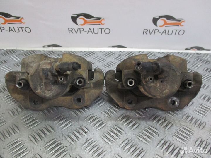 Суппорт тормозной передний Ford C-MAX 2003-2010