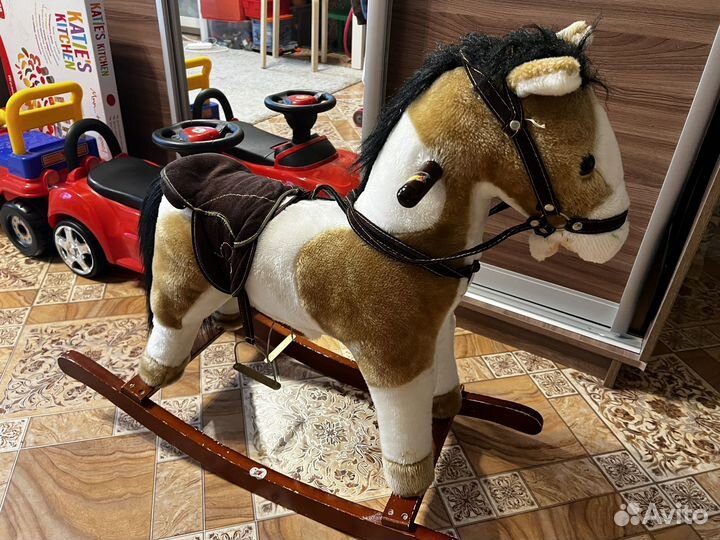Детская качалка лошадь