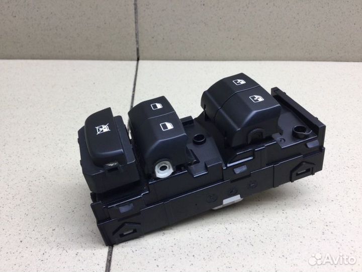 Блок управления стеклоподъемниками Kia Ceed